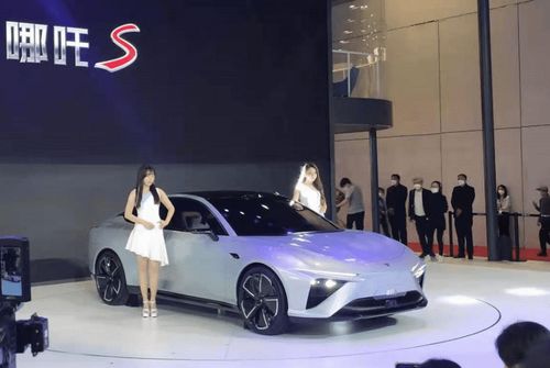 續航突破1100公里,支持高壓超快充電,哪吒s要來鬧海了